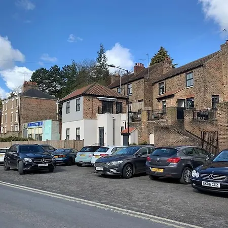 - View Of The Cathedral! 里彭