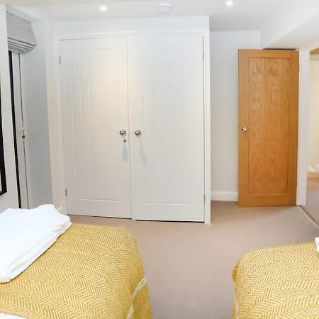 - View Of The Cathedral! * 里彭